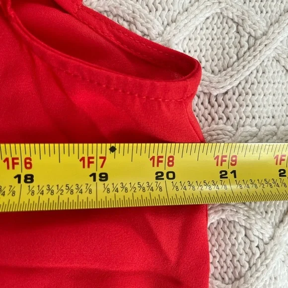 T Tahari Women's Reddish Orange Button-Down Blouse Flutter Sleeves Size Small - Picture 12 of 15